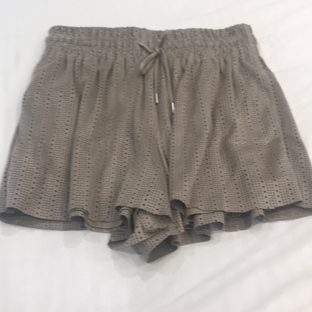 Zara shorts looks like a skirt